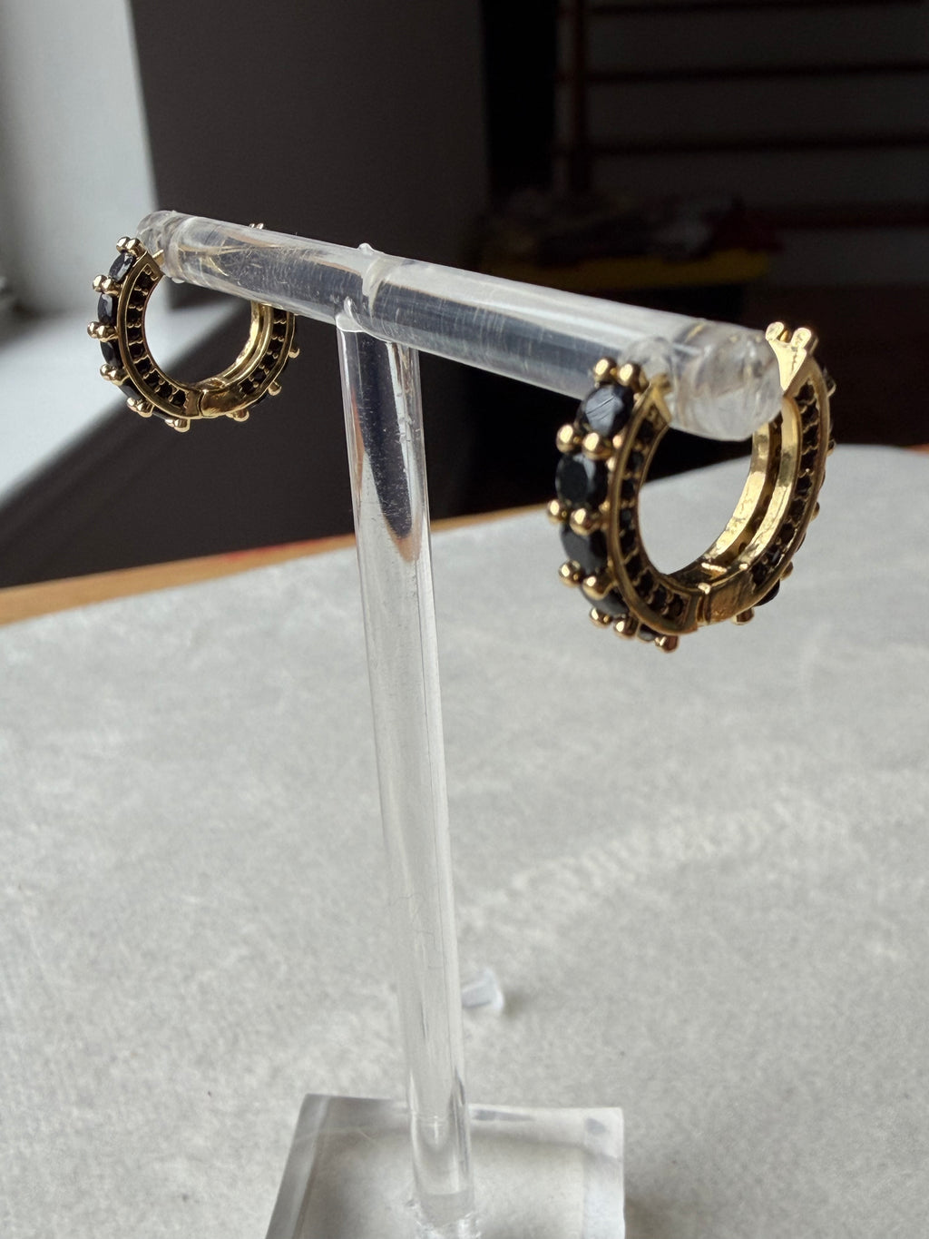 Tennis medium earring