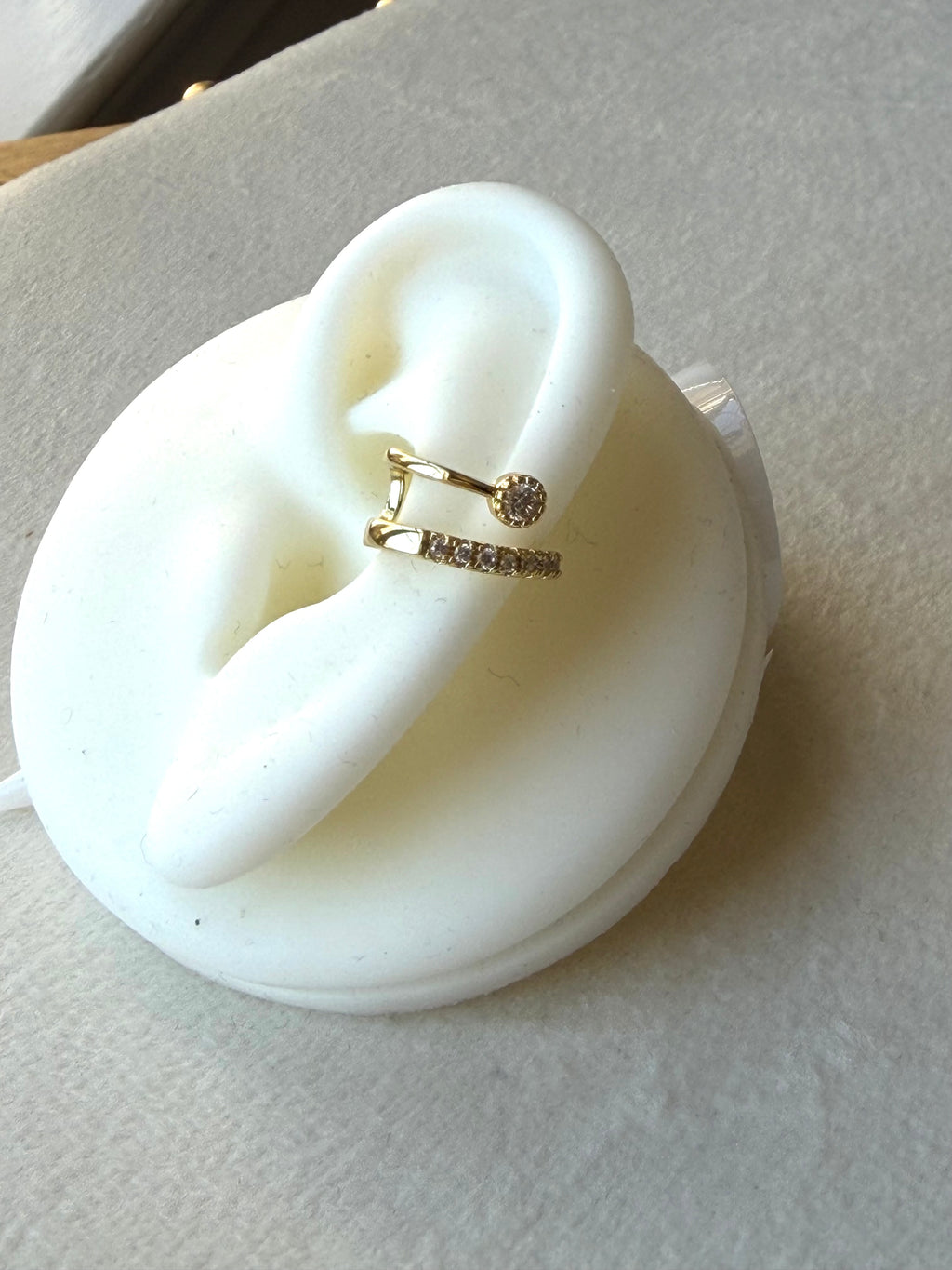 Earcuff