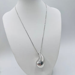 NEW Victoria Necklace