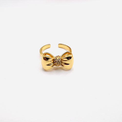 Circon coquette ring