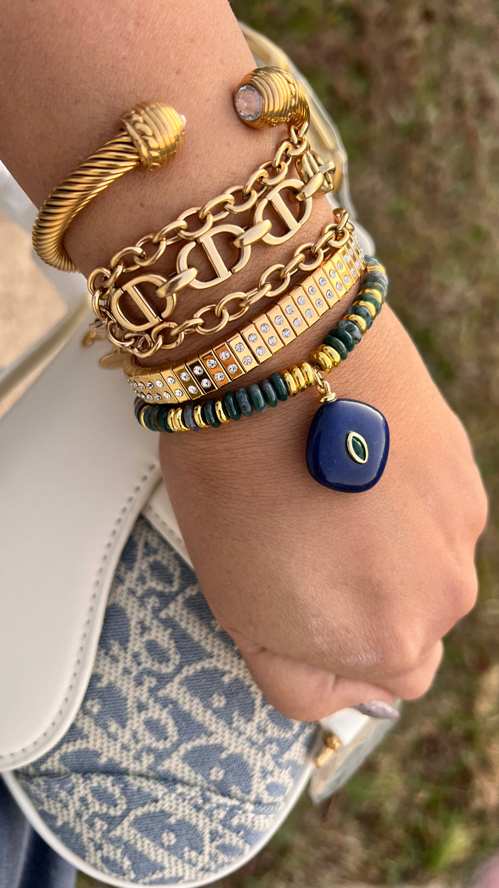 D gold Bracelet