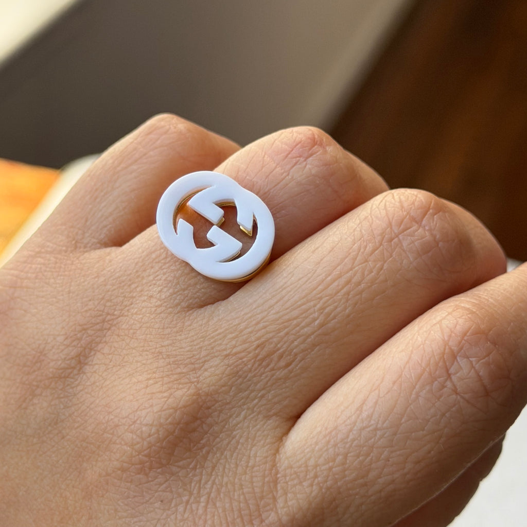 G white Ring