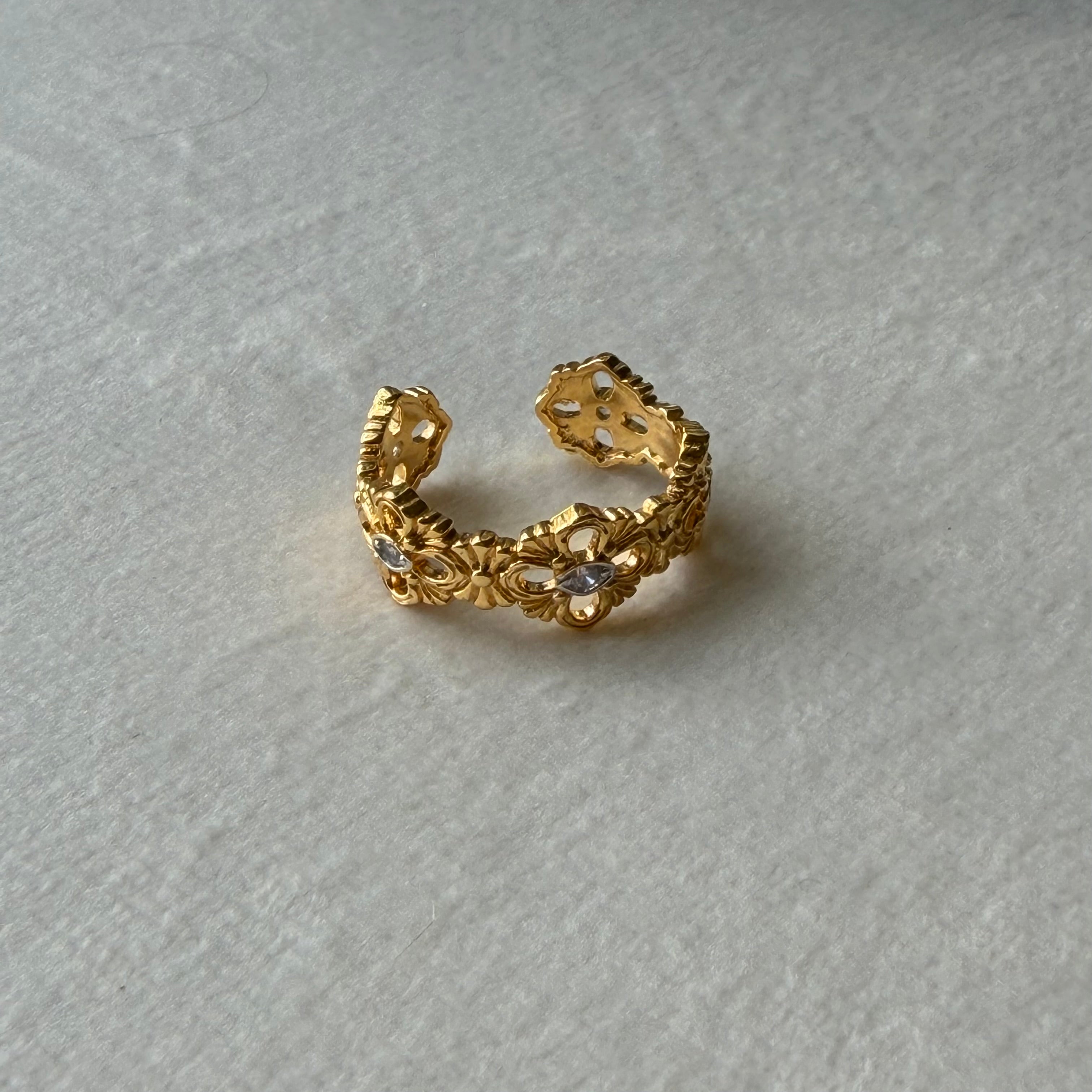 Yesi Ring