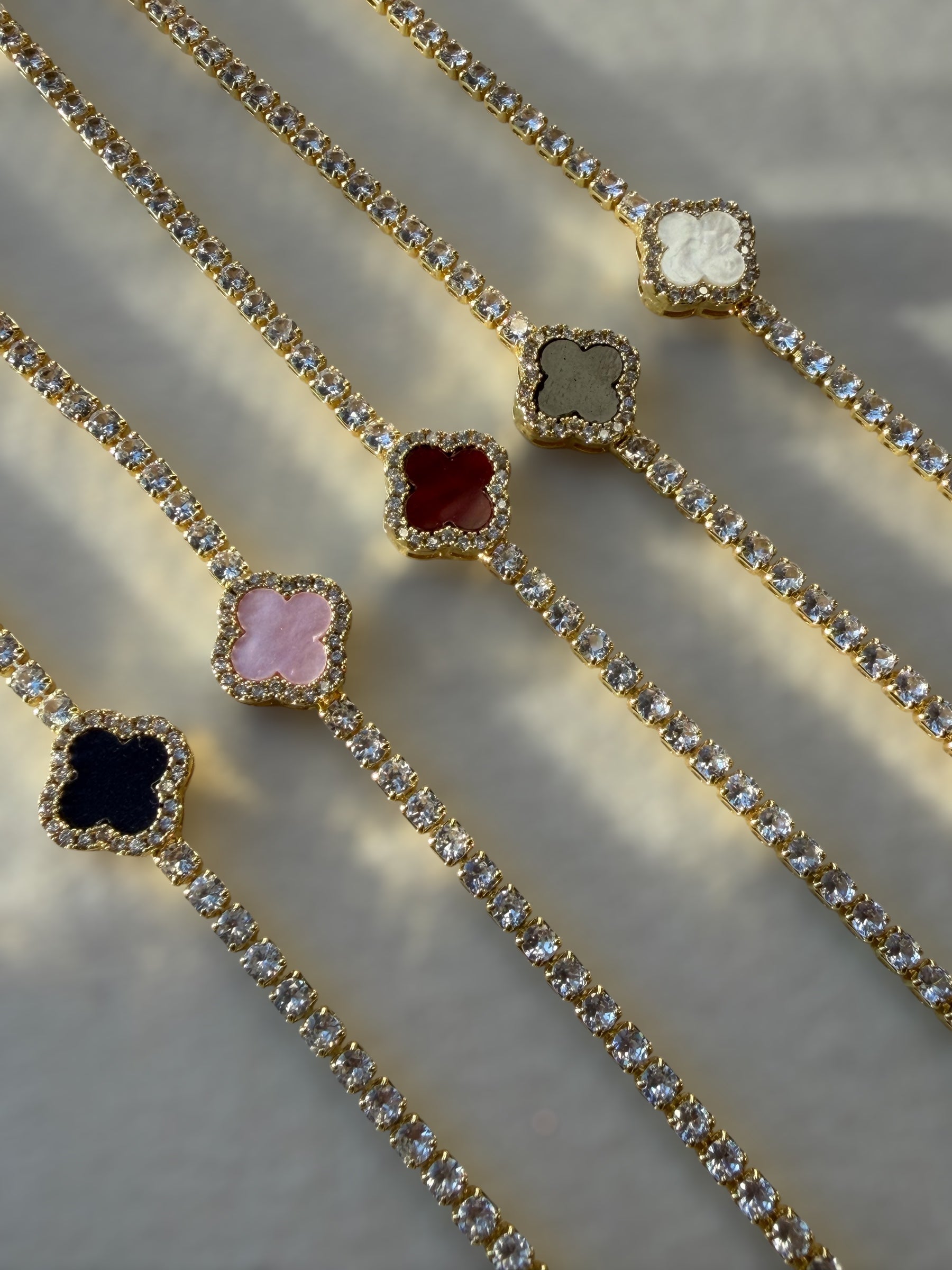 Tennis clover bracelet