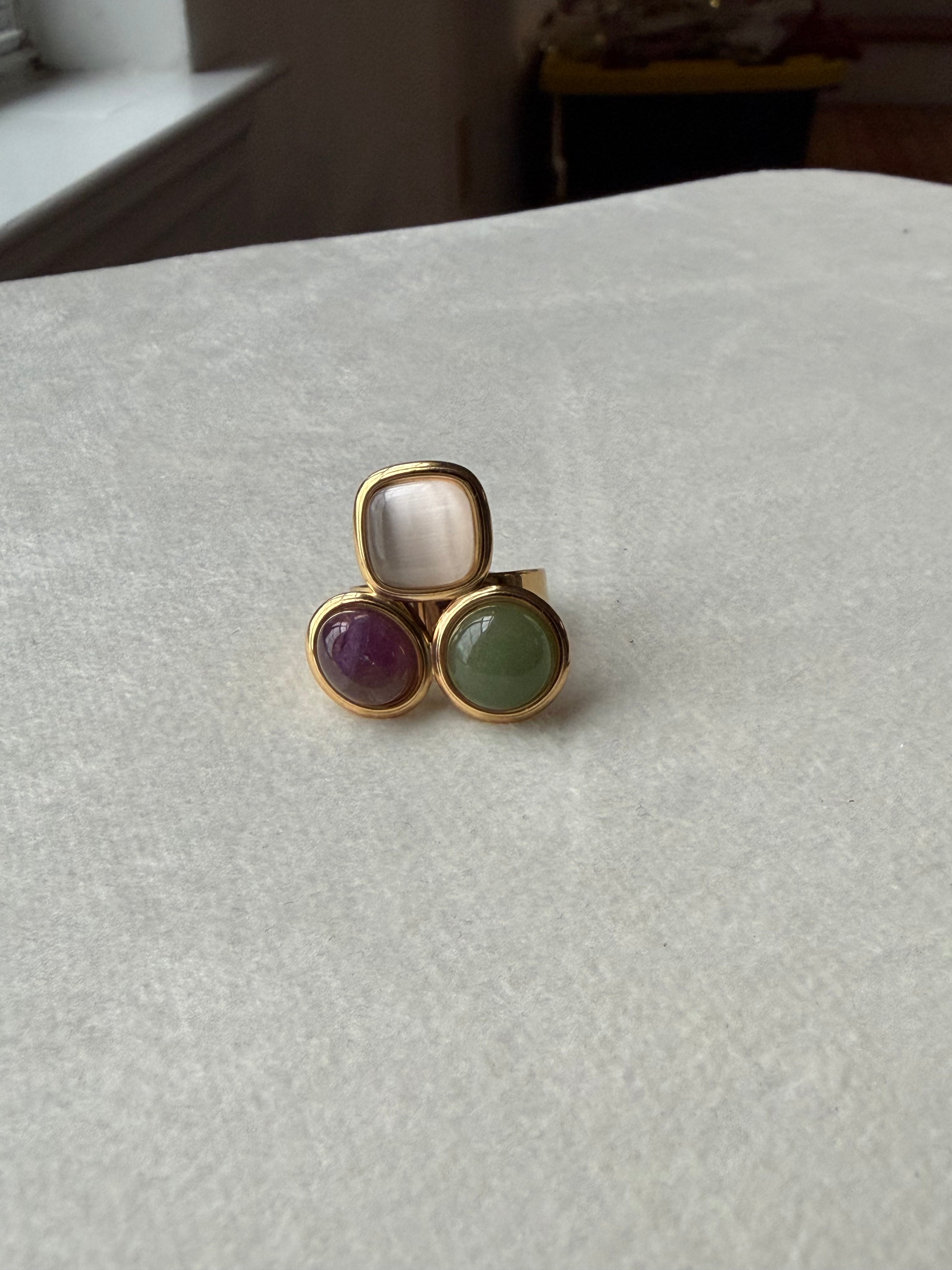 Stone trio de color Ring