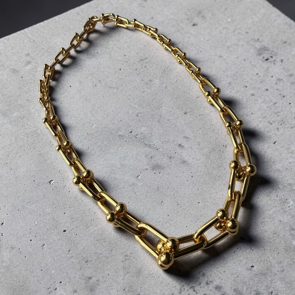T eslabón Necklace