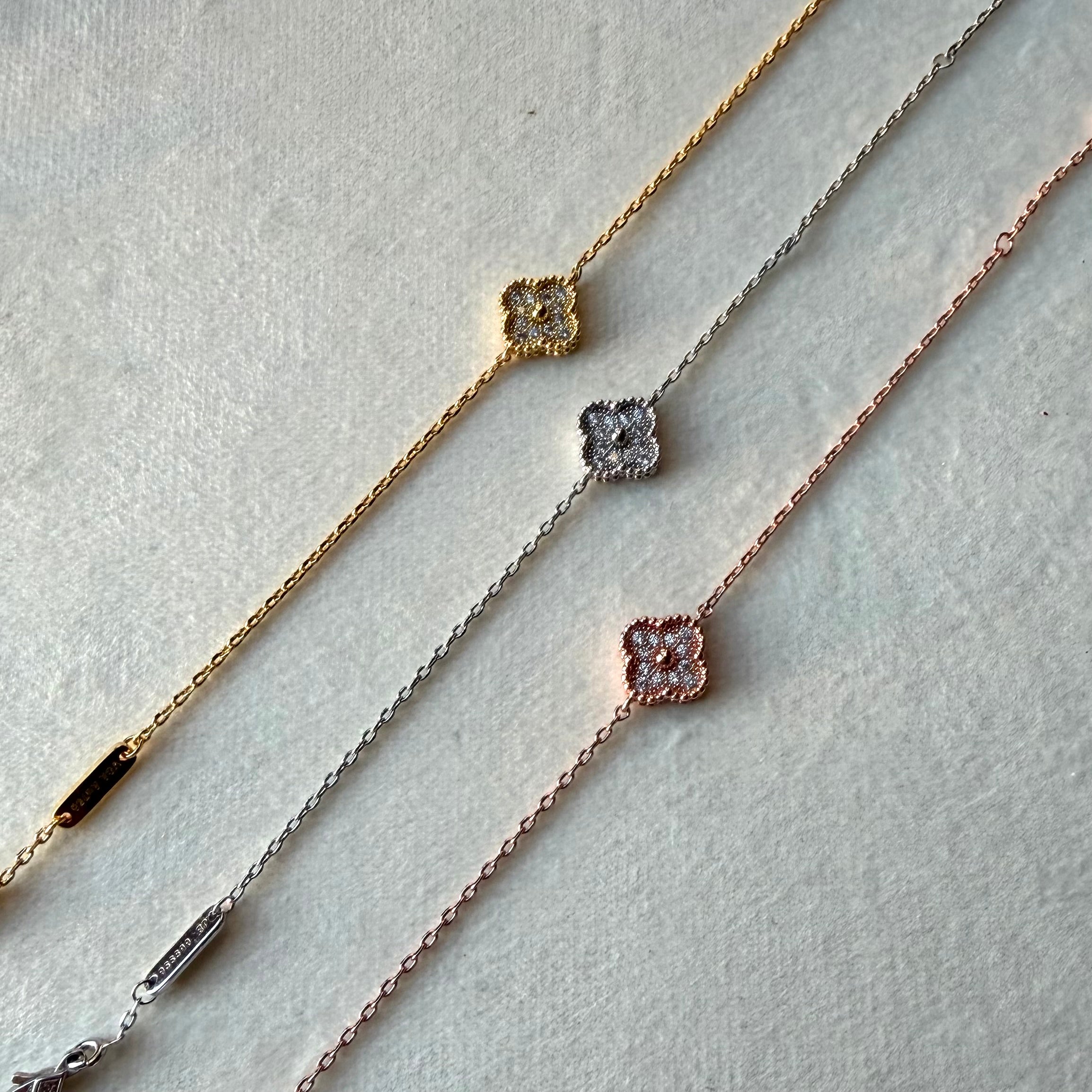 Mini clover circonias bracelet