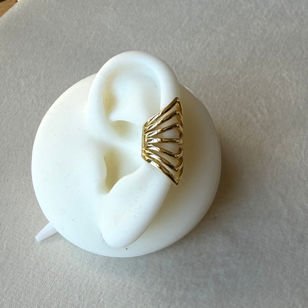 Earcuff