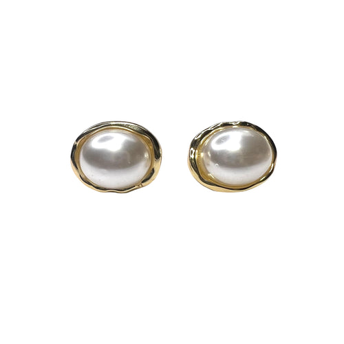Pearl Earring