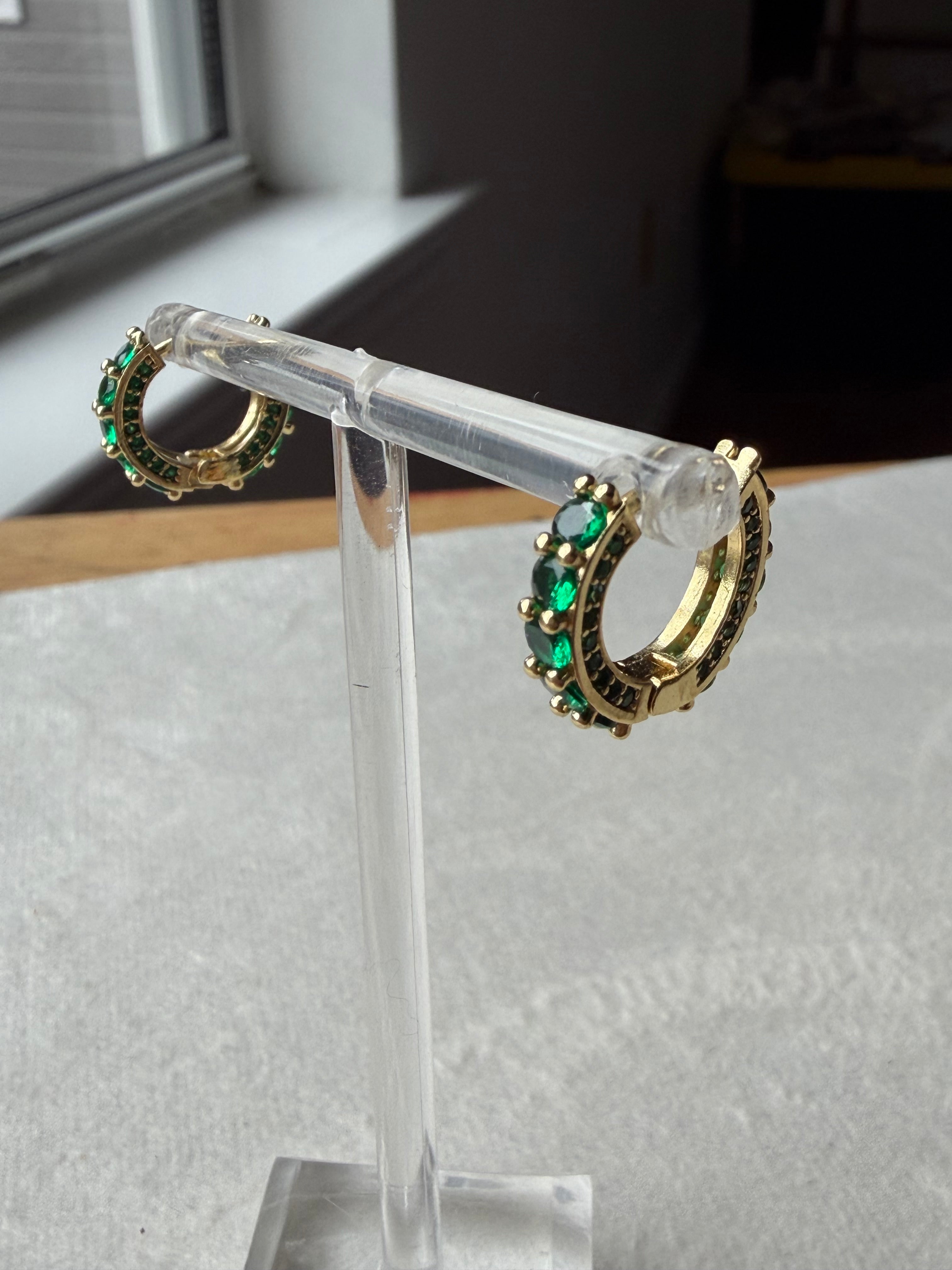 Tennis medium earring
