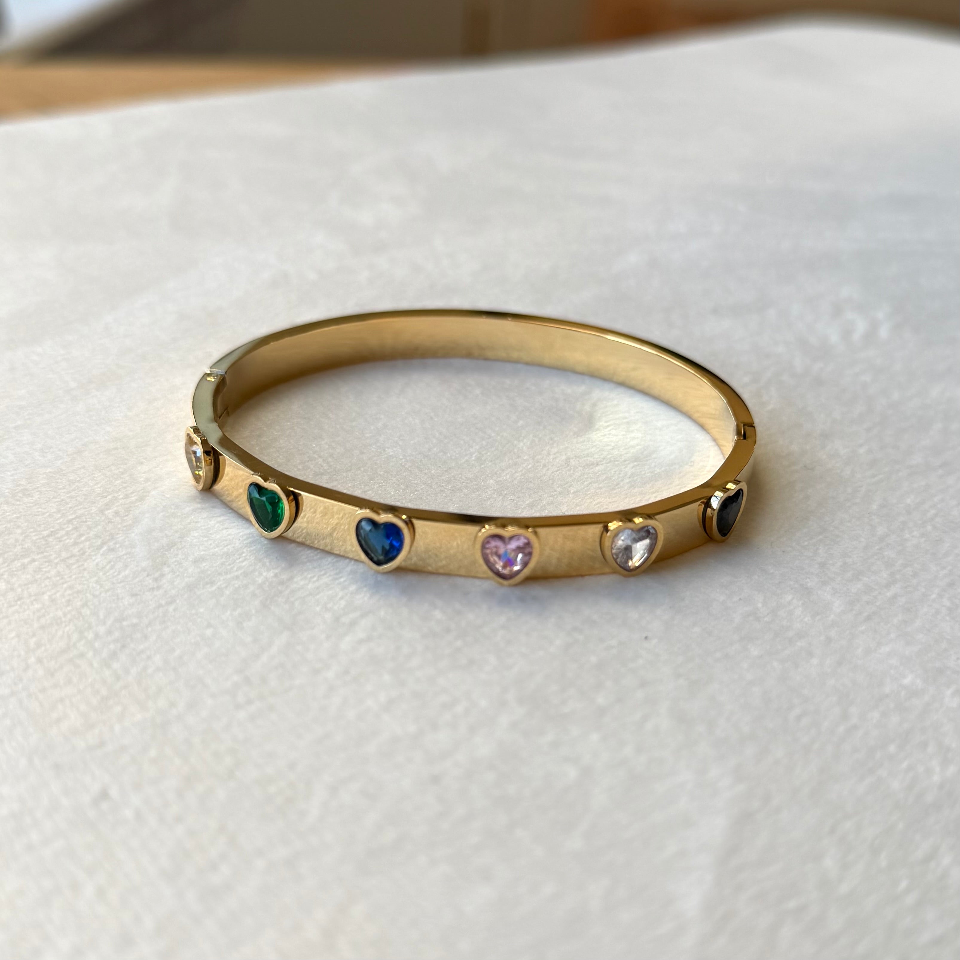 Heart colors bracelet