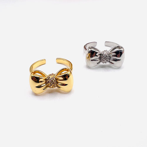 Circon coquette ring