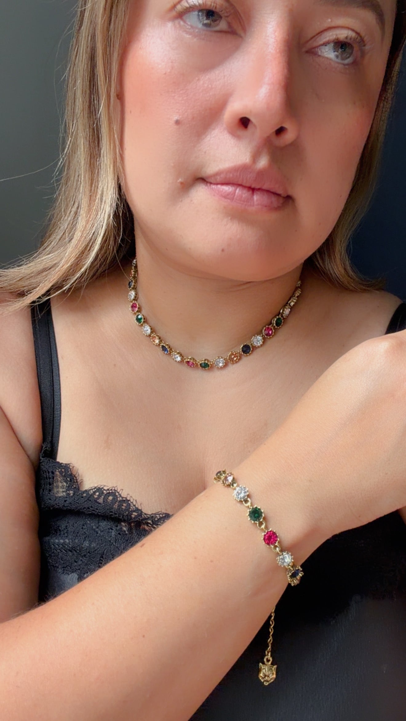 G full color Necklace