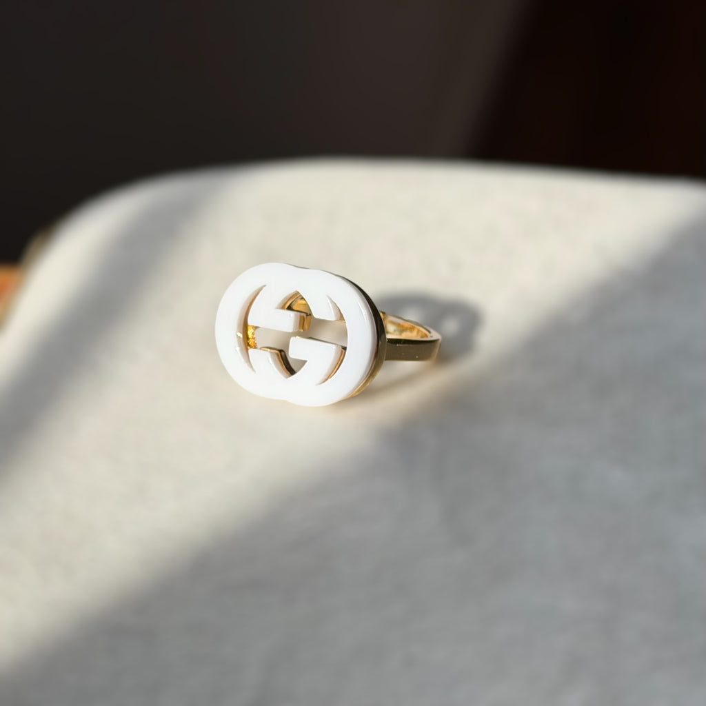 G white Ring