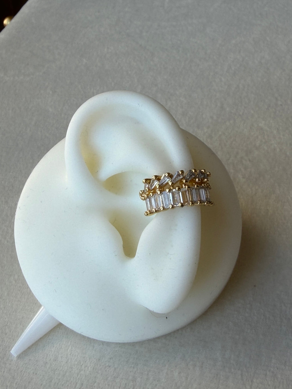 Earcuff