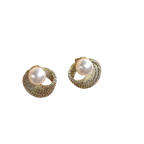 Pearl Earring