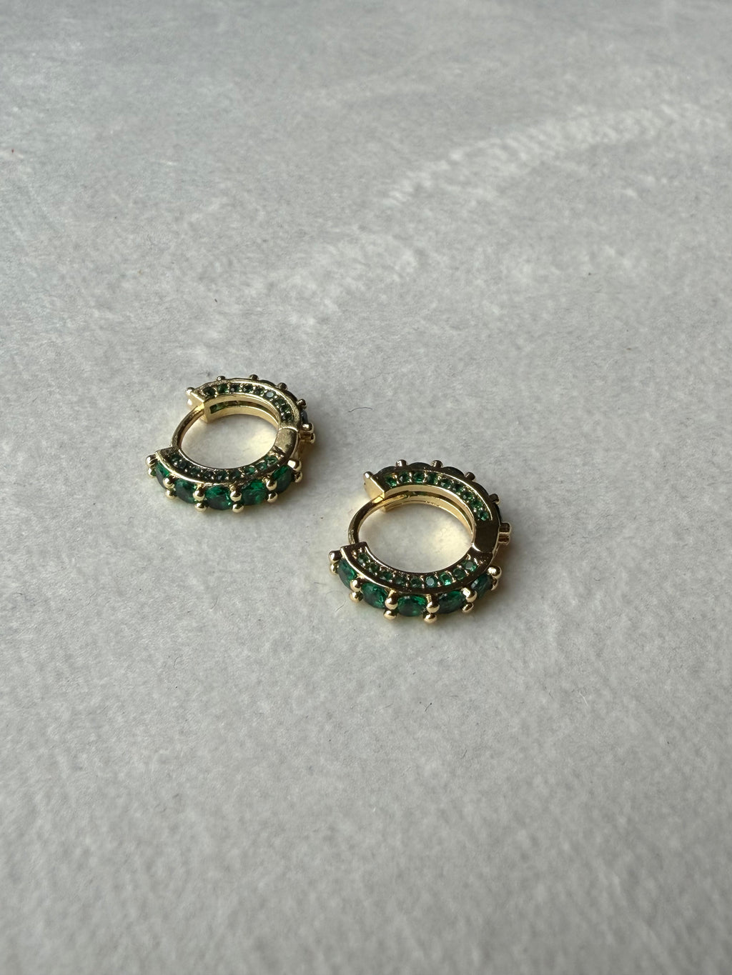 Tennis medium earring