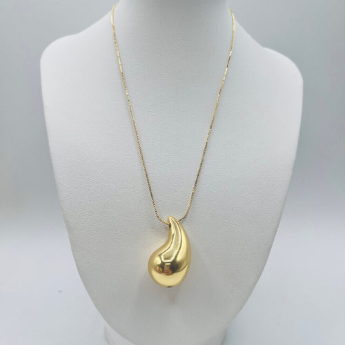 NEW Victoria Necklace