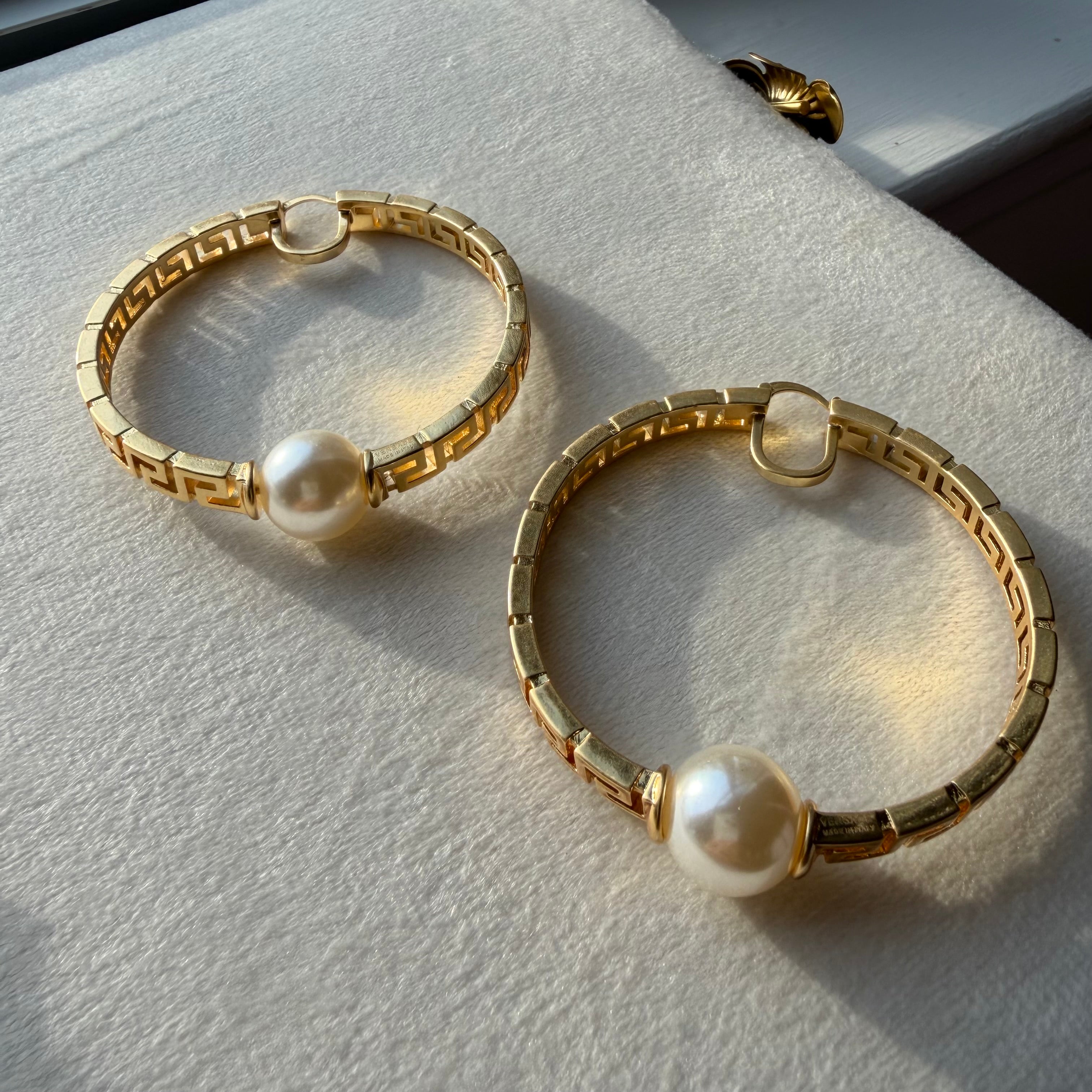 G big aro earring