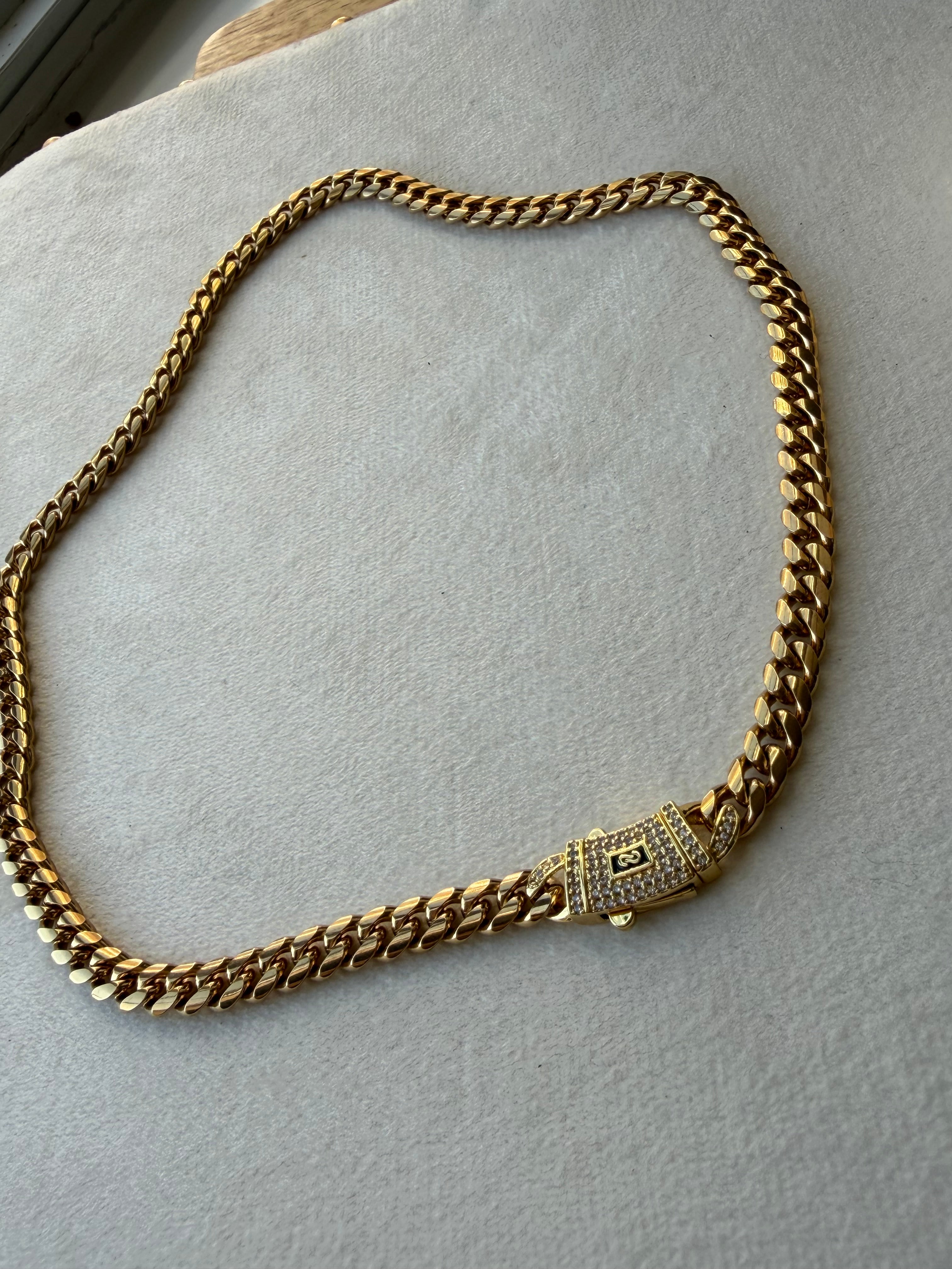 Carlota Necklace