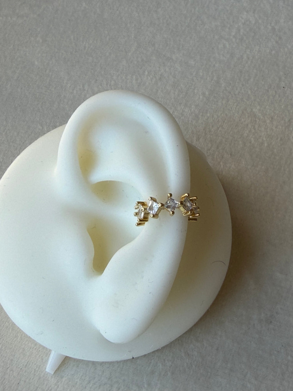 Earcuff